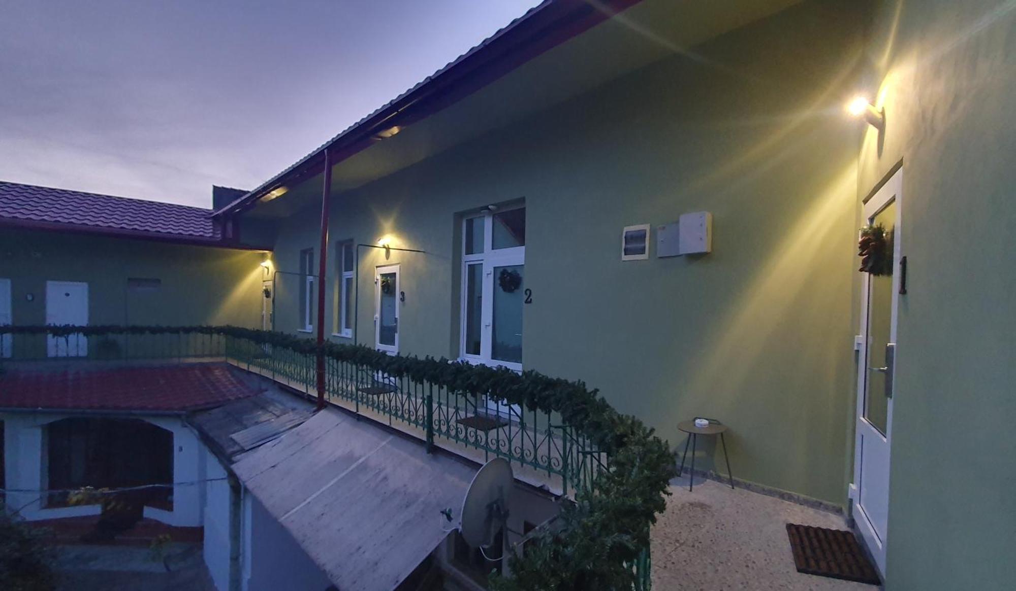 Hotel Casa Basarab Brașov Exterior foto